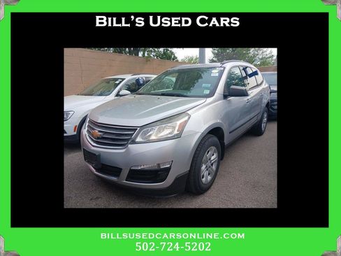 Used 2017 Chevrolet Traverse LS FWD image 1