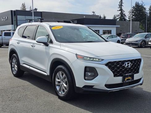 Used 2019 Hyundai Santa Fe SE image 8