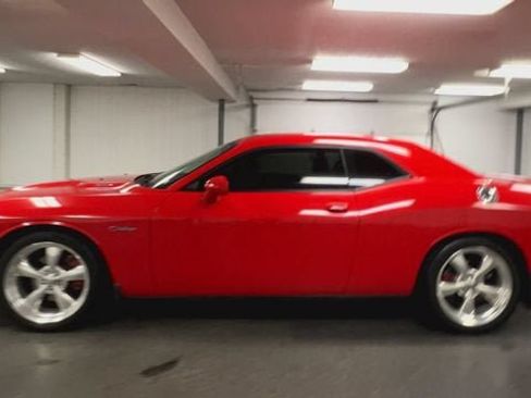 Used 2014 Dodge Challenger R/T w/ Quick Order Package 28M RWD image 5