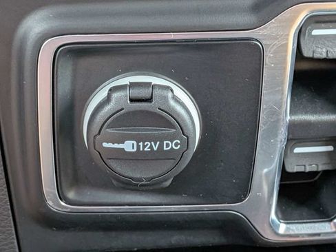 Used 2023 Jeep Wrangler Unlimited Sahara AWD/4WD image 26