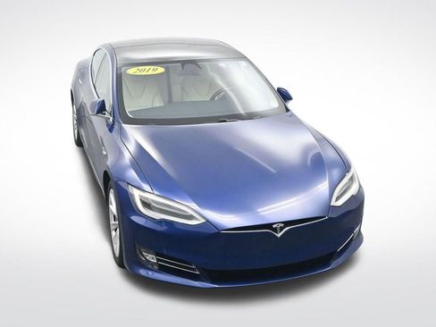Used 2019 Tesla Model S Standard Range AWD/4WD image 24