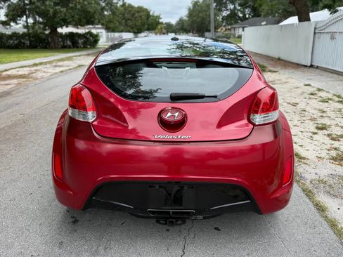 Used 2016 Hyundai Veloster w/ Option Group 02 FWD image 8