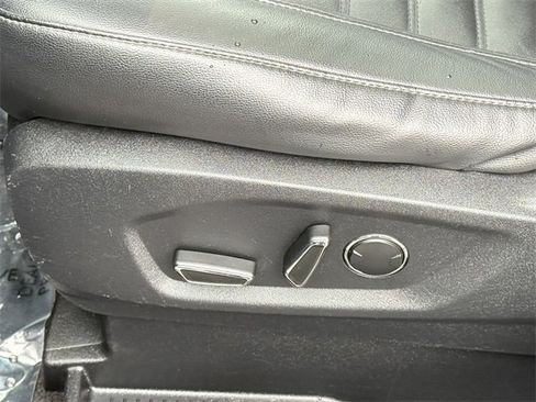 Used 2016 Ford Edge SEL w/ Equipment Group 201A image 7