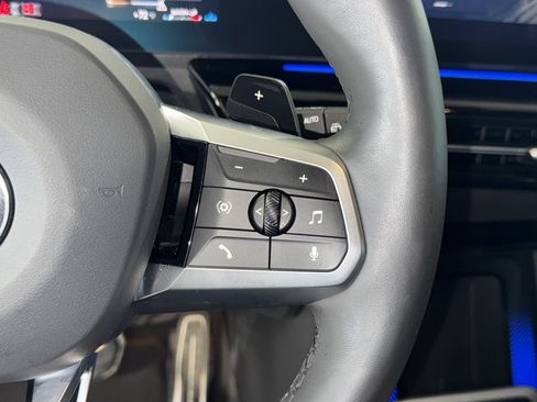 Used 2025 BMW X1 xDrive28i w/ Technology Package image 23