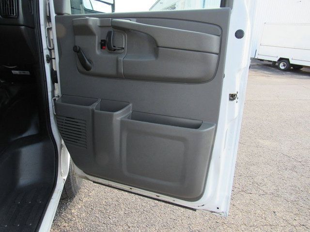Used 2013 Chevrolet Express 2500 RWD image 11