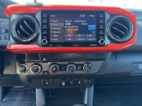 Used 2020 Toyota Tacoma TRD Off-Road AWD/4WD image 35