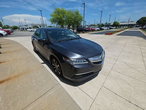 Used 2015 Acura TLX FWD image 3