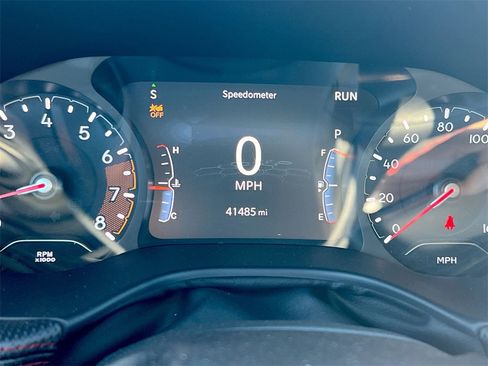 Used 2024 Jeep Compass Trailhawk image 12