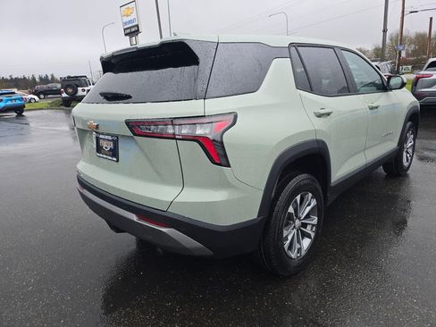 New 2026 Chevrolet Equinox LT FWD image 3