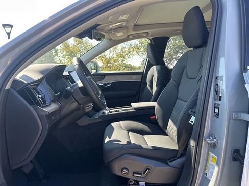 New 2026 Volvo XC90 B6 Plus w/ Protection Package Premier image 13