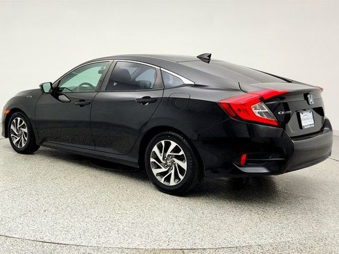 Used 2017 Honda Civic EX image 7