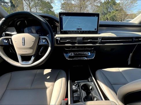 New 2026 Lincoln Corsair Premiere image 5