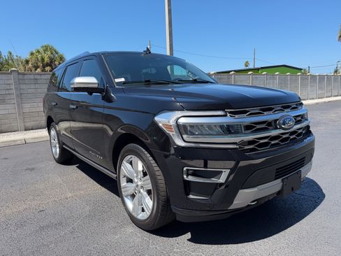 Used 2023 Ford Expedition Platinum AWD/4WD image 8