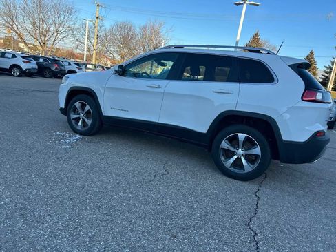 Certified 2019 Jeep Cherokee Limited image 25
