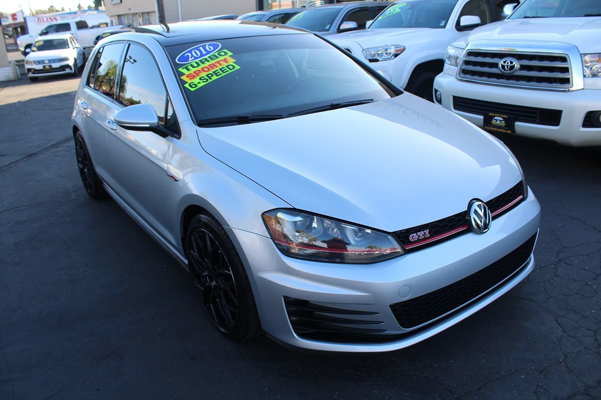 Used 2016 Volkswagen GTI S FWD image 8