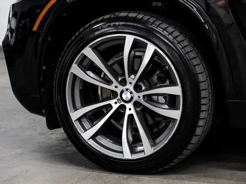 Used 2015 BMW X5 xDrive35d image 53