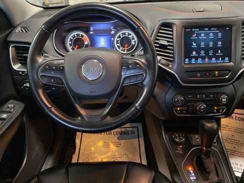 Used 2021 Jeep Cherokee Trailhawk w/ Trailer Tow Group image 2