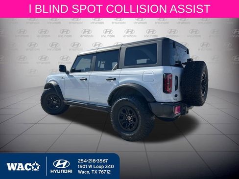 Used 2022 Ford Bronco Wildtrak image 17