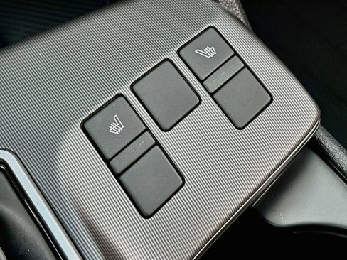 Certified 2026 Kia Sportage EX FWD image 19