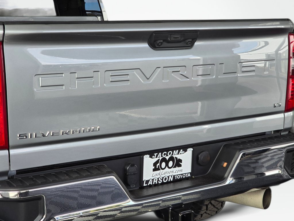 Used 2025 Chevrolet Silverado 2500 LT w/ Convenience Package AWD/4WD image 13