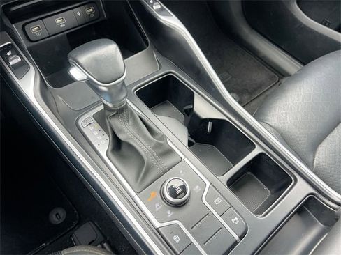 Used 2023 Kia Sorento S w/ Panoramic Sunroof Package image 16