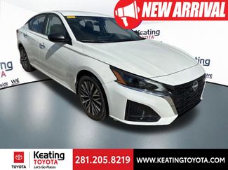 Used 2025 Nissan Altima 2.5 SV video 1