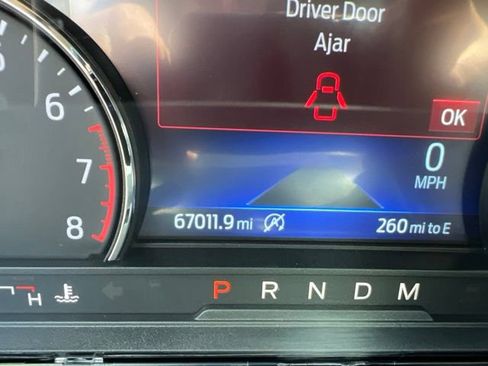 Used 2020 Ford Explorer XLT w/ Equipment Group 202A RWD image 12