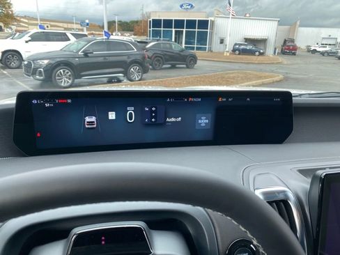 New 2026 Ford Expedition Max Platinum w/ Driver's Package image 18