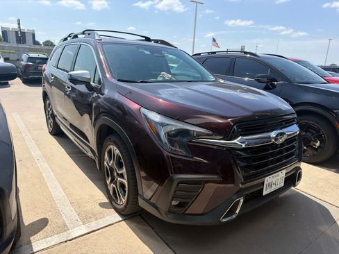 Used 2023 Subaru Ascent Touring AWD/4WD image 3