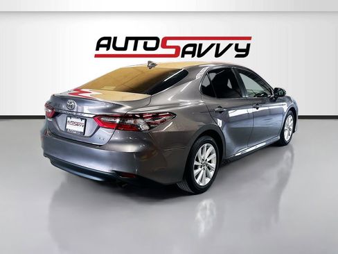 Used 2023 Toyota Camry LE image 7