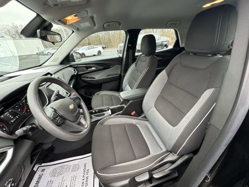 Used 2023 Chevrolet TrailBlazer LS image 20