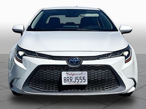 Used 2021 Toyota Corolla LE FWD image 3