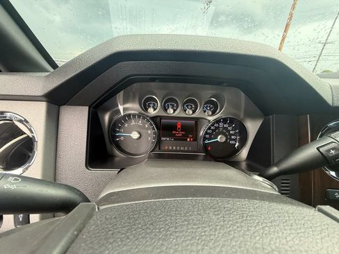 Used 2016 Ford F250 Lariat w/ Lariat Interior Package AWD/4WD image 17