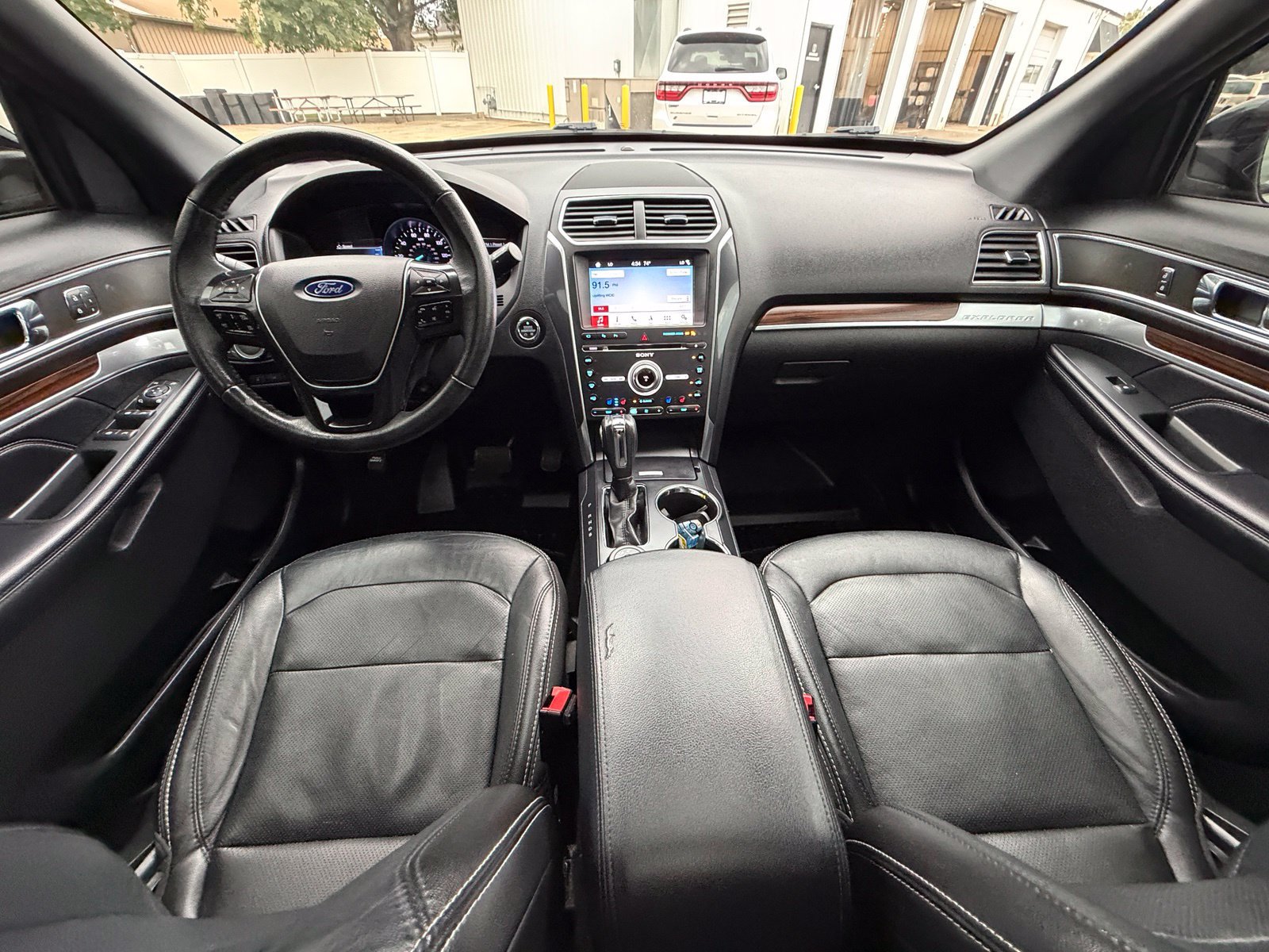 Used 2018 Ford Explorer Limited w/ Equipment Group 301A AWD/4WD image 20