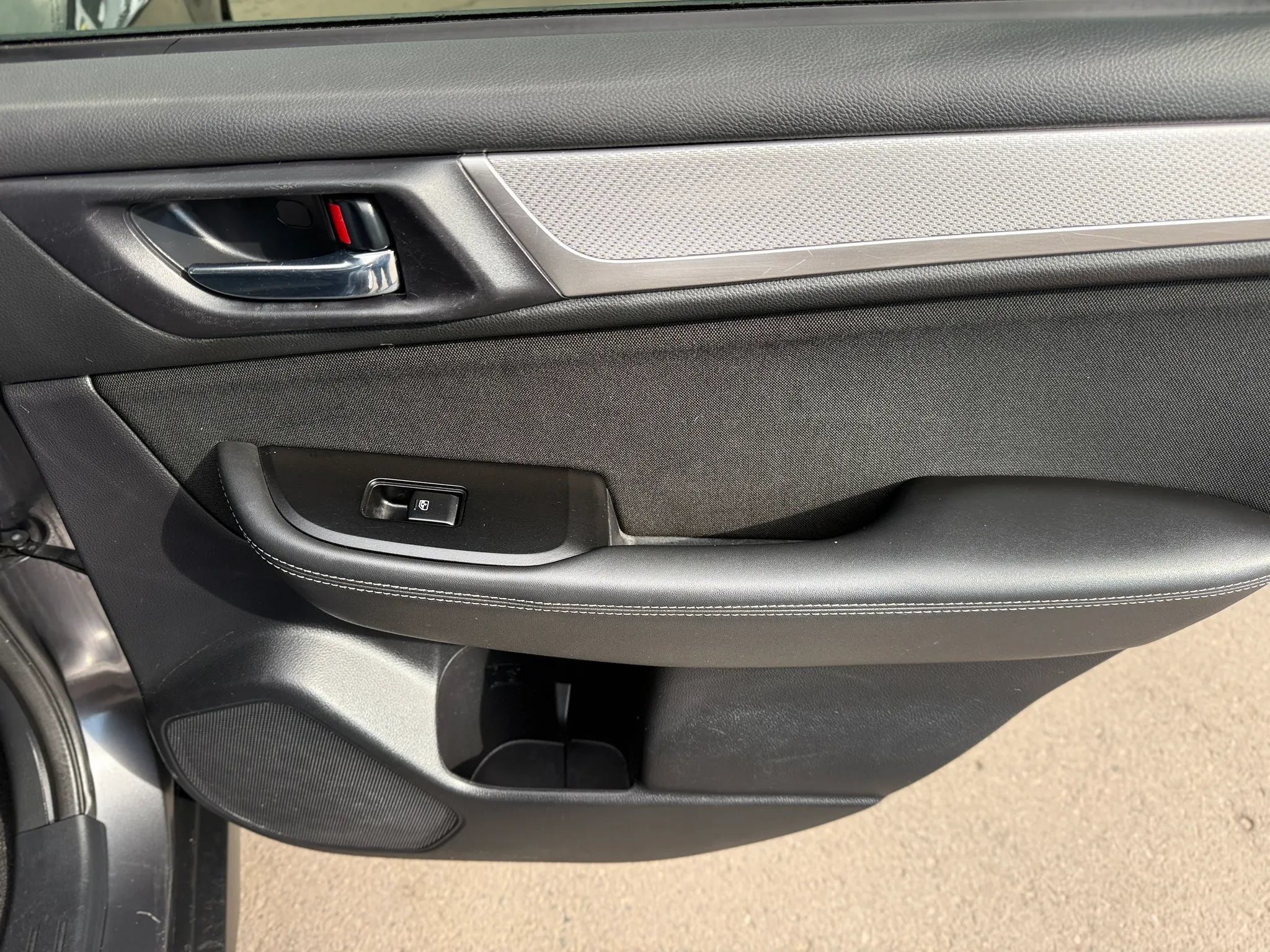 Used 2019 Subaru Outback 2.5i Premium AWD/4WD image 19