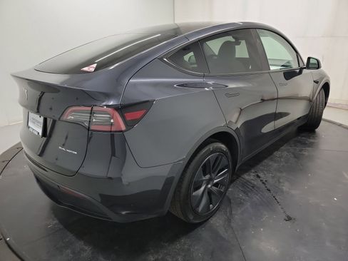 Used 2025 Tesla Model Y Long Range AWD/4WD image 9