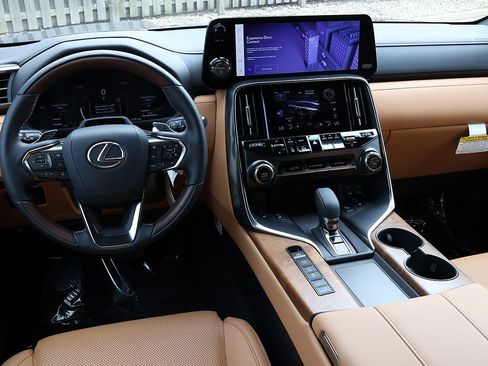 New 2026 Lexus LX 700h Luxury w/ Appearance Package AWD/4WD image 19
