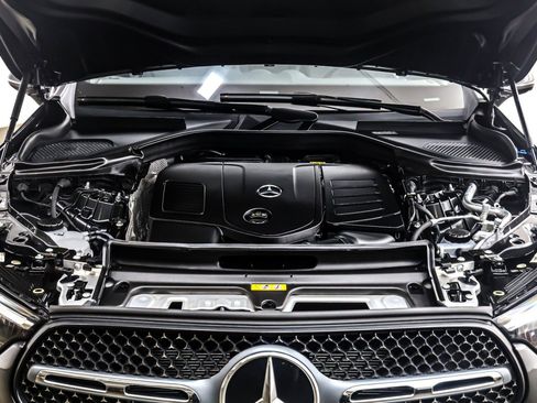 Used 2024 Mercedes-Benz GLC 300 GLC 300 SUV w/ AMG Line image 12