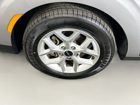 Used 2025 Kia Soul LX w/ LX Technology Package image 11