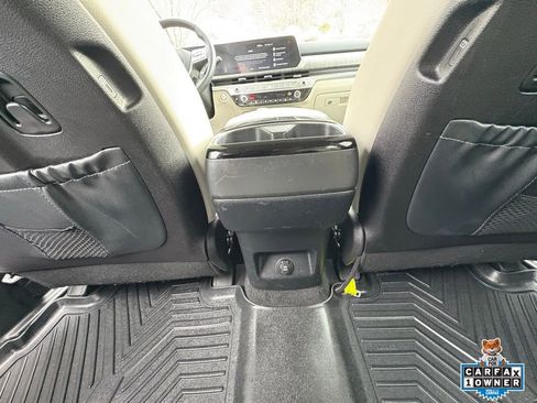 Used 2023 Kia Telluride EX image 25