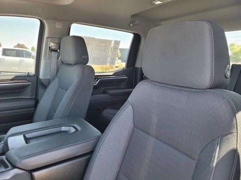 Used 2023 GMC Sierra 1500 SLE AWD/4WD image 16