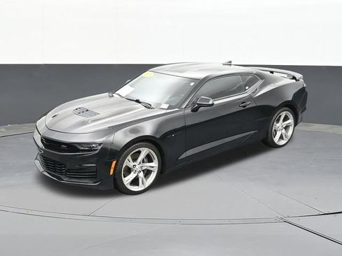 Used 2019 Chevrolet Camaro SS RWD image 67