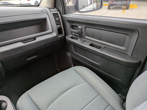 Used 2018 RAM 1500 Express image 16