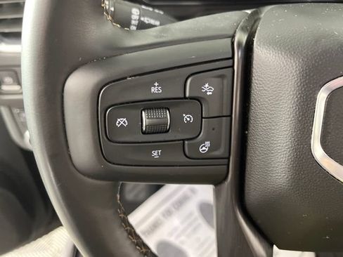 Used 2024 GMC Yukon XL AT4 w/ Technology Package AWD/4WD image 24