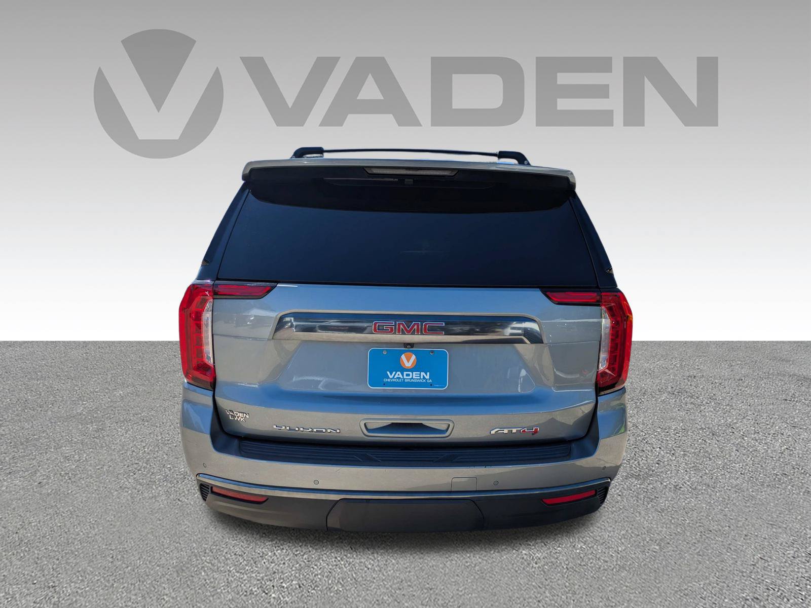 Used 2023 GMC Yukon AT4 w/ AT4 Premium Plus Package AWD/4WD image 27