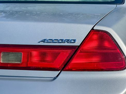 Used 2001 Honda Accord EX image 23