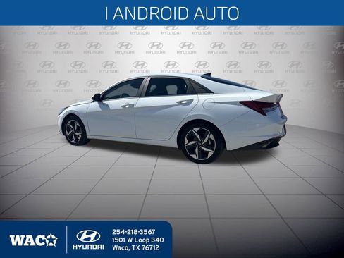 Used 2023 Hyundai Elantra Limited image 9