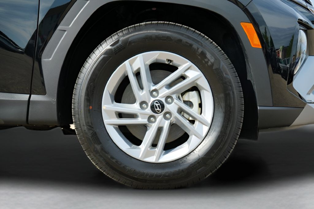Certified 2026 Hyundai Tucson SE FWD image 9