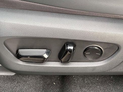 Used 2025 Lexus NX 350h 350h Premium image 17