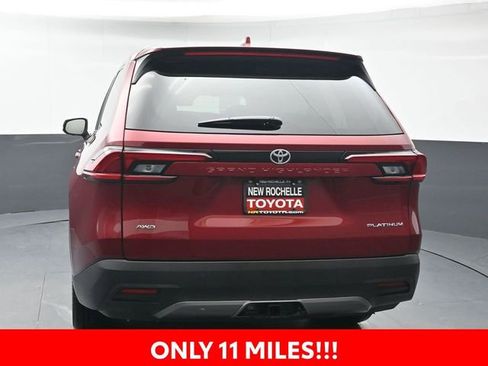 Certified 2025 Toyota Grand Highlander AWD image 4